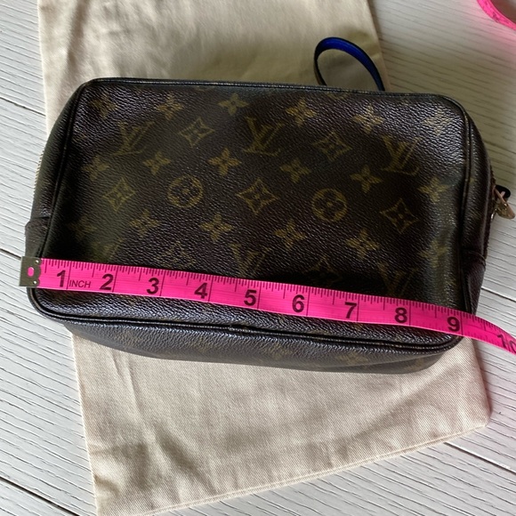 Louis Vuitton vintage Monogram Trousse Toilette 23, wristlet and dust cover - Picture 10 of 15